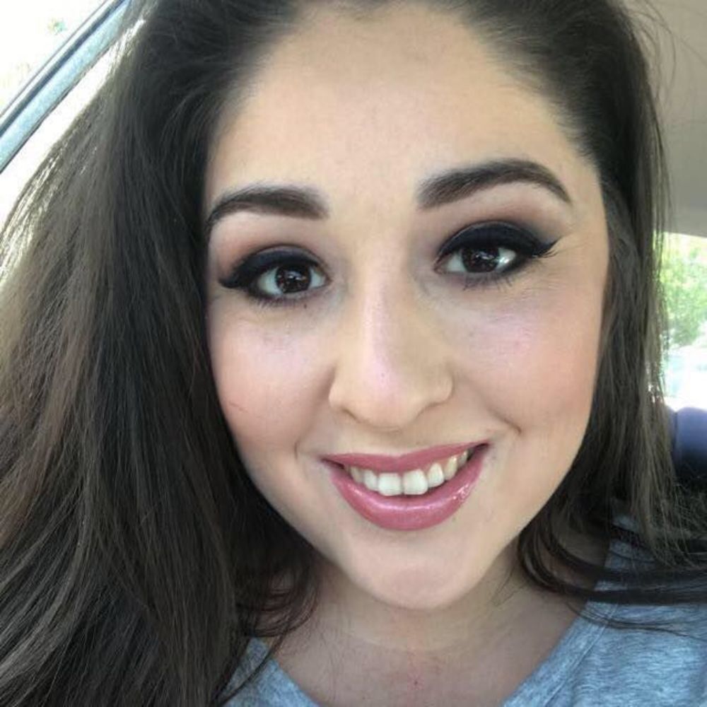 Meet your Posher, Monique